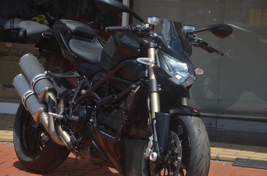 FOR SALE!!】Ducati ストリートファイター848 かっこいい！鋭くに走り