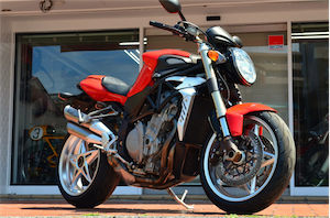 ドゥカティ中古車販売及びメンテナンスの神奈川県『volto』