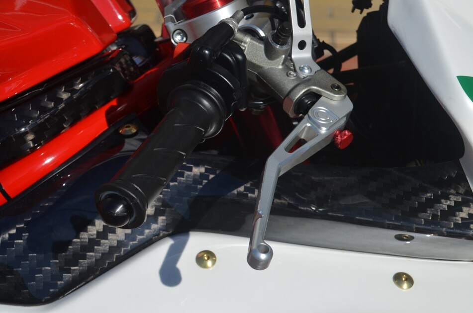 ドゥカティ中古車販売及びメンテナンスの神奈川県『volto』