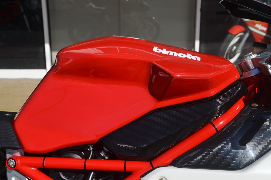 ドゥカティ中古車販売及びメンテナンスの神奈川県『volto』