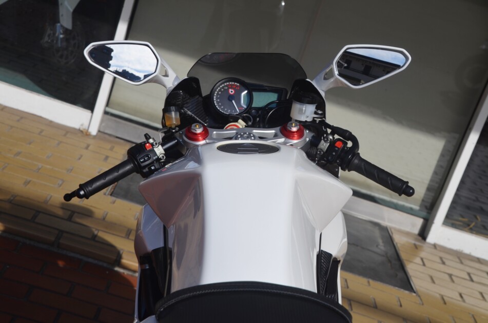 ドゥカティ中古車販売及びメンテナンスの神奈川県『volto』