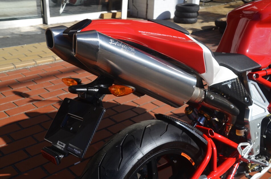 ドゥカティ中古車販売及びメンテナンスの神奈川県『volto』