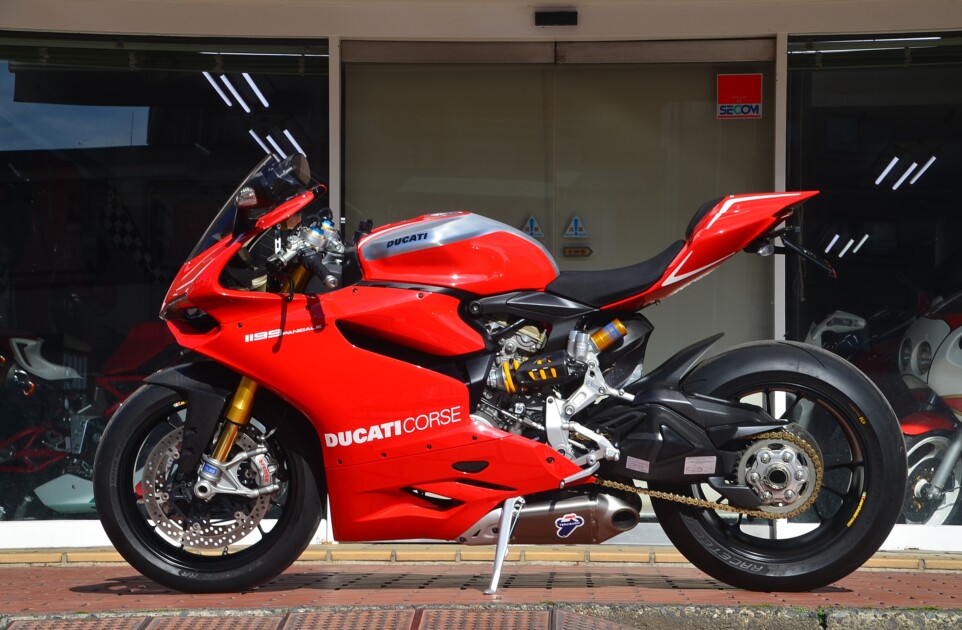 ドゥカティ中古車販売及びメンテナンスの神奈川県『volto』