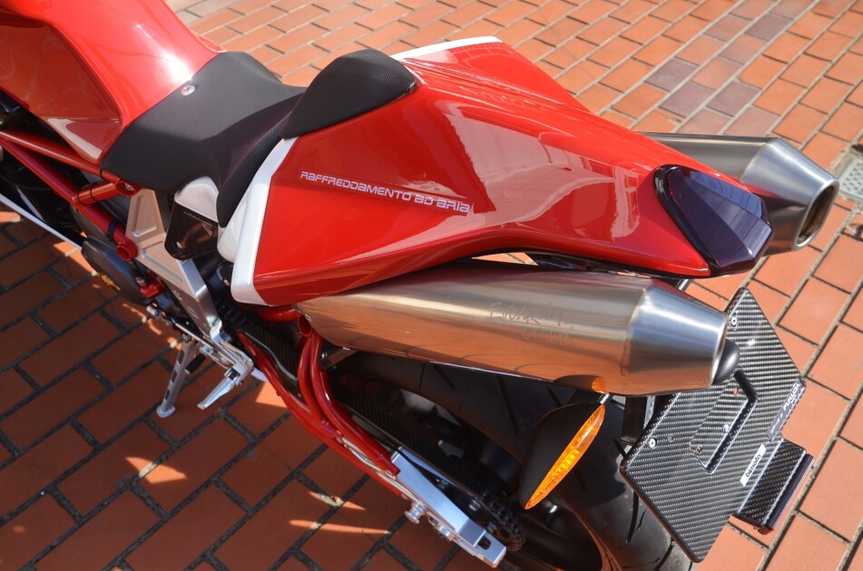 ドゥカティ中古車販売及びメンテナンスの神奈川県『volto』