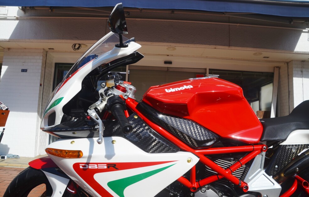 ドゥカティ中古車販売及びメンテナンスの神奈川県『volto』