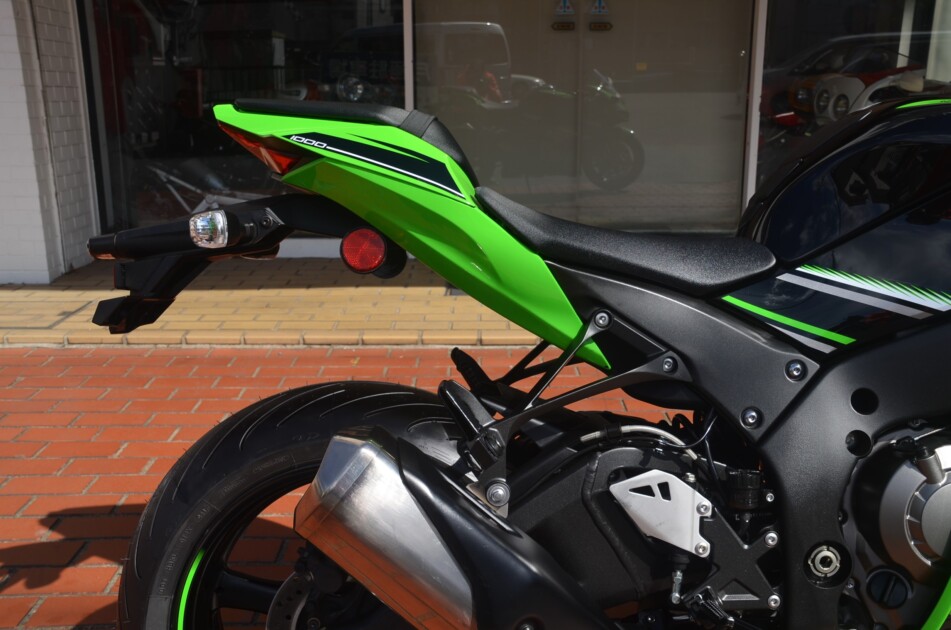 ドゥカティ中古車販売及びメンテナンスの神奈川県『volto』