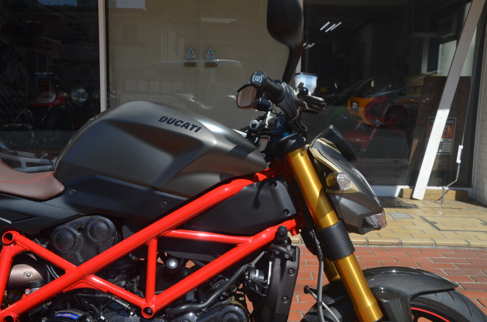 ドゥカティ中古車販売及びメンテナンスの神奈川県『volto』
