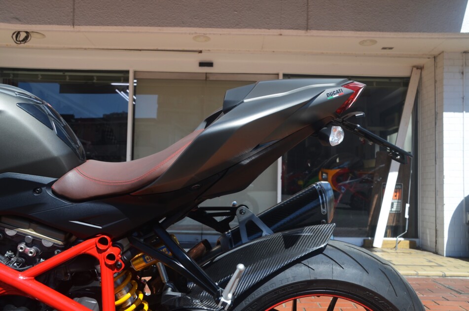 ドゥカティ中古車販売及びメンテナンスの神奈川県『volto』