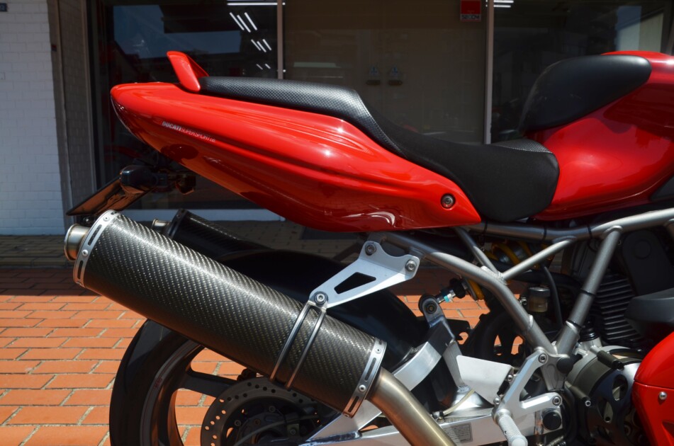 ドゥカティ中古車販売及びメンテナンスの神奈川県『volto』