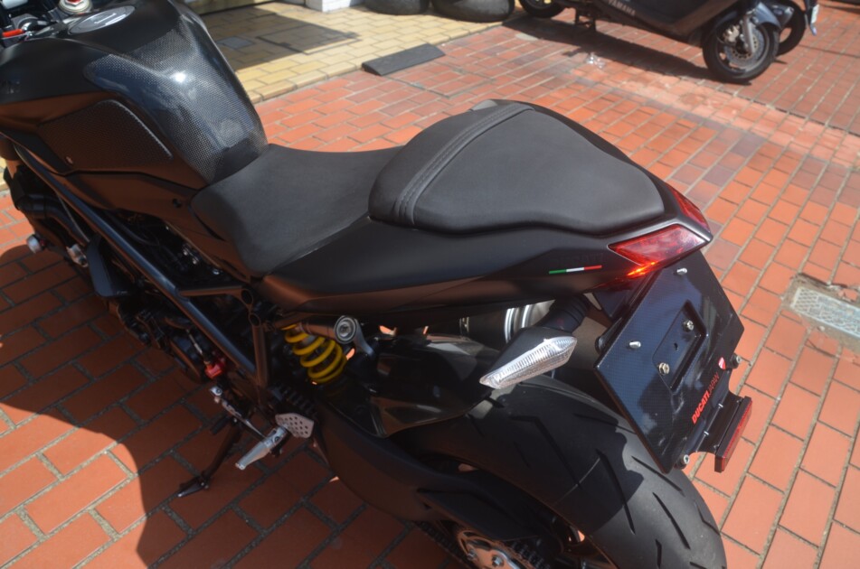 ドゥカティ中古車販売及びメンテナンスの神奈川県『volto』