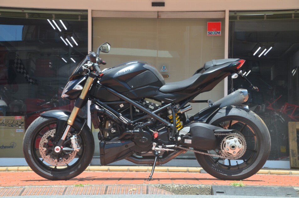 ドゥカティ中古車販売及びメンテナンスの神奈川県『volto』