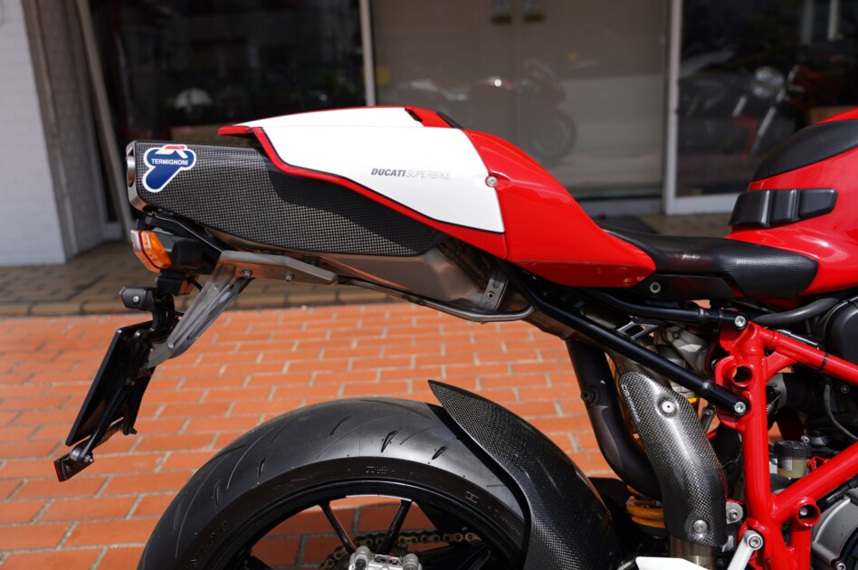 ドゥカティ中古車販売及びメンテナンスの神奈川県『volto』