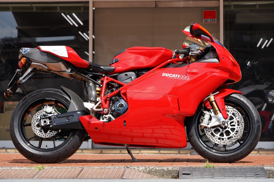ドゥカティ中古車販売及びメンテナンスの神奈川県『volto』