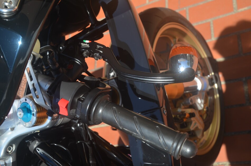 ドゥカティ中古車販売及びメンテナンスの神奈川県『volto』