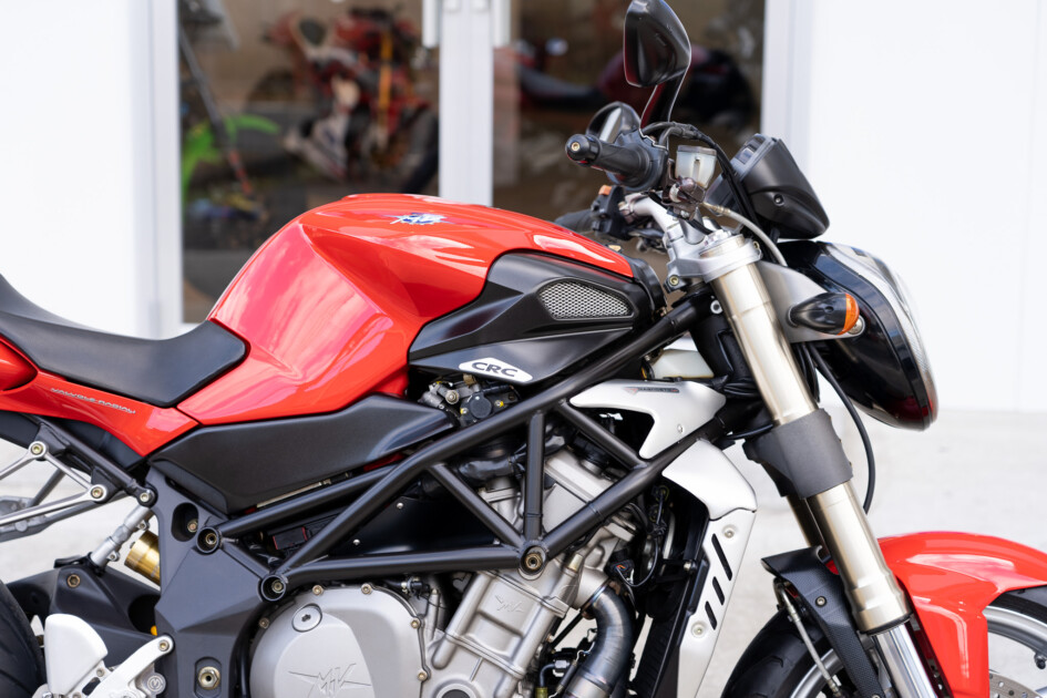 ドゥカティ中古車販売及びメンテナンスの神奈川県『volto』
