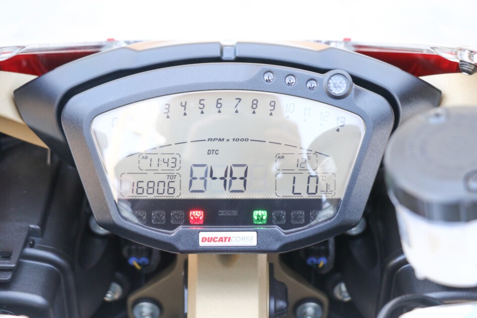 ドゥカティ中古車販売及びメンテナンスの神奈川県『volto』