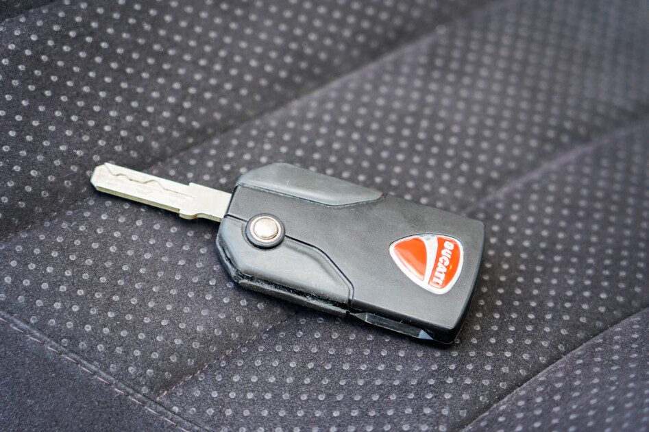 ドゥカティ中古車販売及びメンテナンスの神奈川県『volto』