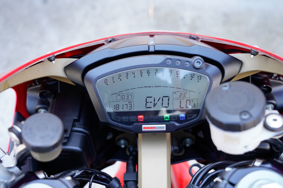 ドゥカティ中古車販売及びメンテナンスの神奈川県『volto』