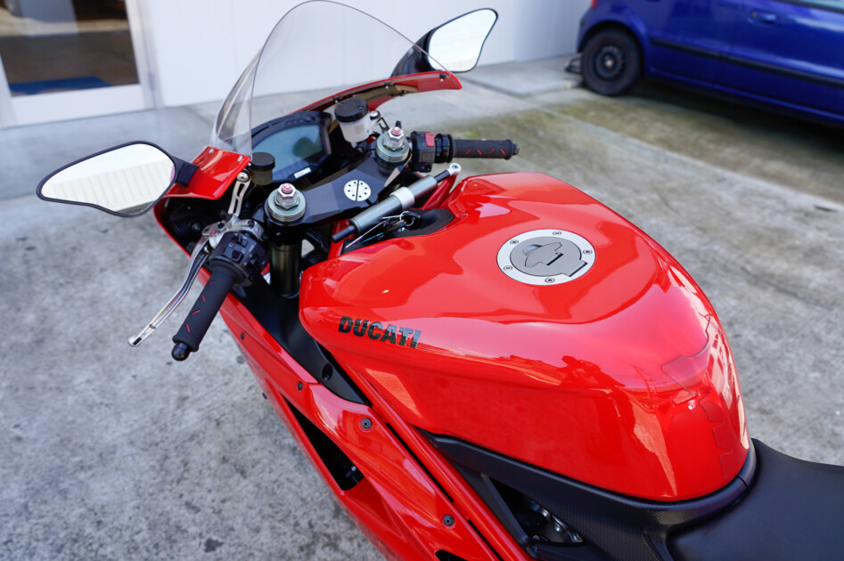 ドゥカティ中古車販売及びメンテナンスの神奈川県『volto』