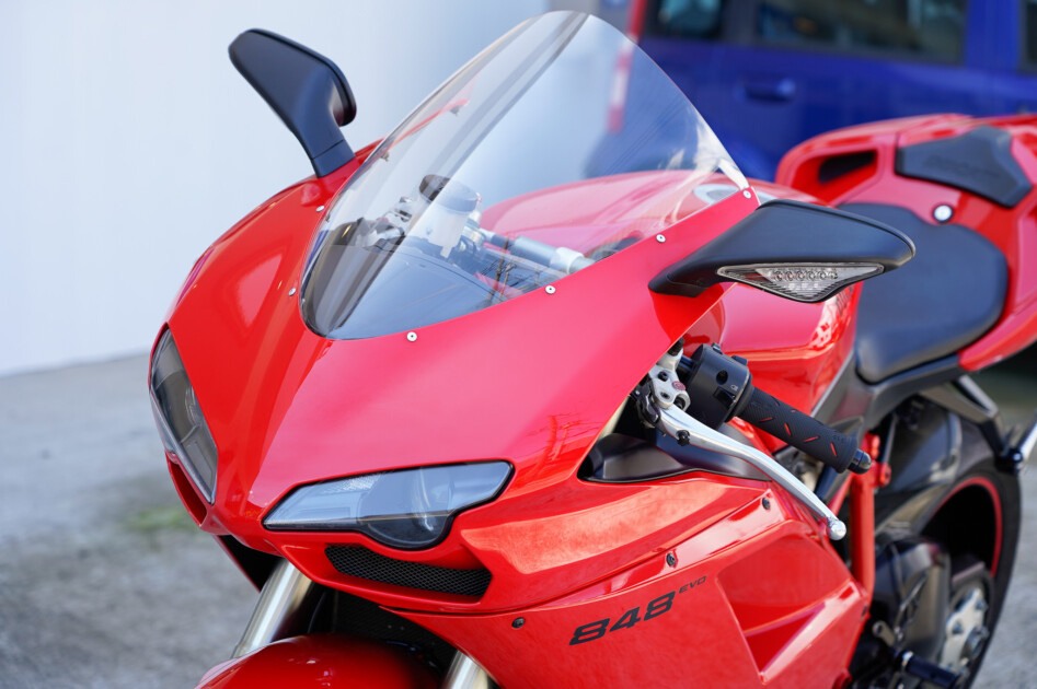 ドゥカティ中古車販売及びメンテナンスの神奈川県『volto』