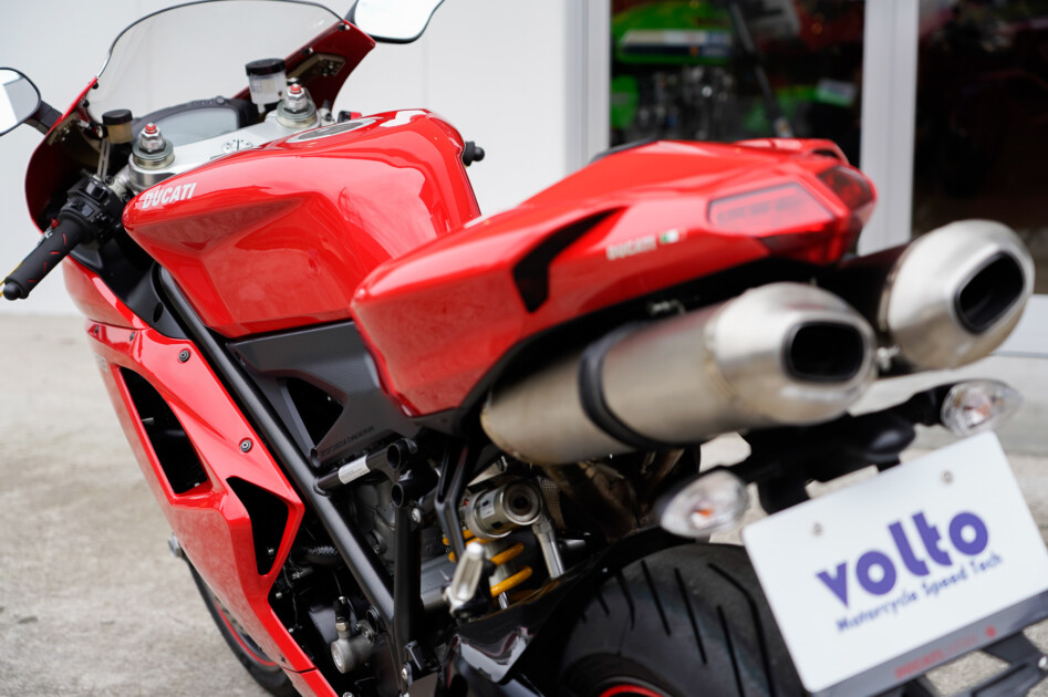 ドゥカティ中古車販売及びメンテナンスの神奈川県『volto』