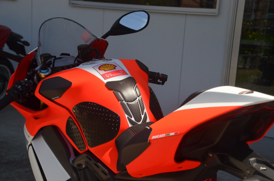 ドゥカティ中古車販売及びメンテナンスの神奈川県『volto』