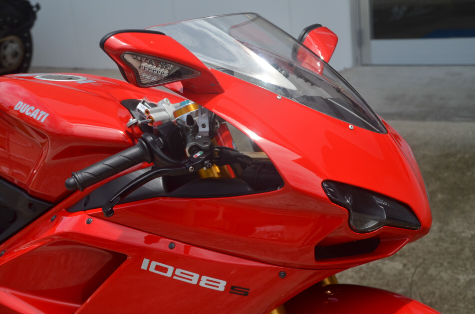 ドゥカティ中古車販売及びメンテナンスの神奈川県『volto』