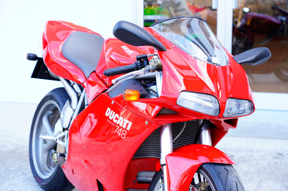 ドゥカティ中古車販売及びメンテナンスの神奈川県『volto』