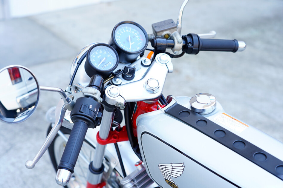 ドゥカティ中古車販売及びメンテナンスの神奈川県『volto』