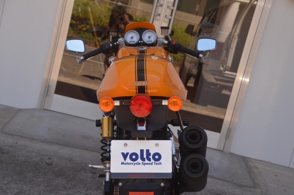 ドゥカティ中古車販売及びメンテナンスの神奈川県『volto』