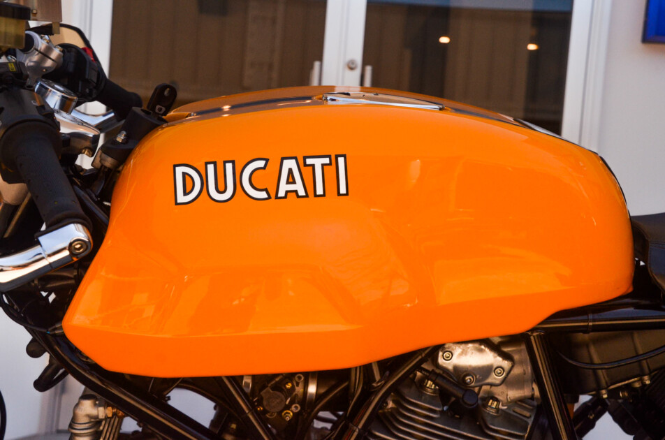 ドゥカティ中古車販売及びメンテナンスの神奈川県『volto』