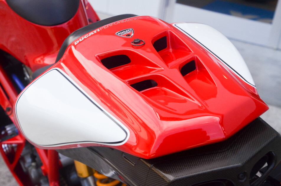 ドゥカティ中古車販売及びメンテナンスの神奈川県『volto』