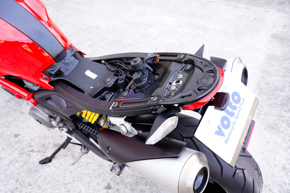ドゥカティ中古車販売及びメンテナンスの神奈川県『volto』