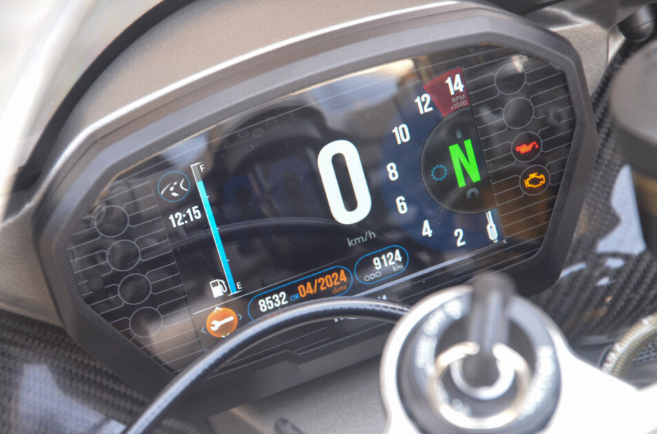 ドゥカティ中古車販売及びメンテナンスの神奈川県『volto』
