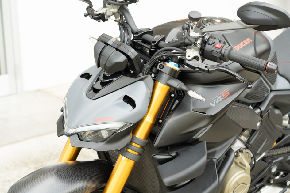 ドゥカティ中古車販売及びメンテナンスの神奈川県『volto』